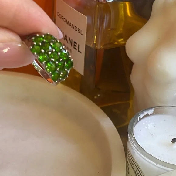 925 Sterling Silver Chrome Diopside 3.93g size 8 ring - Picture 2 of 5